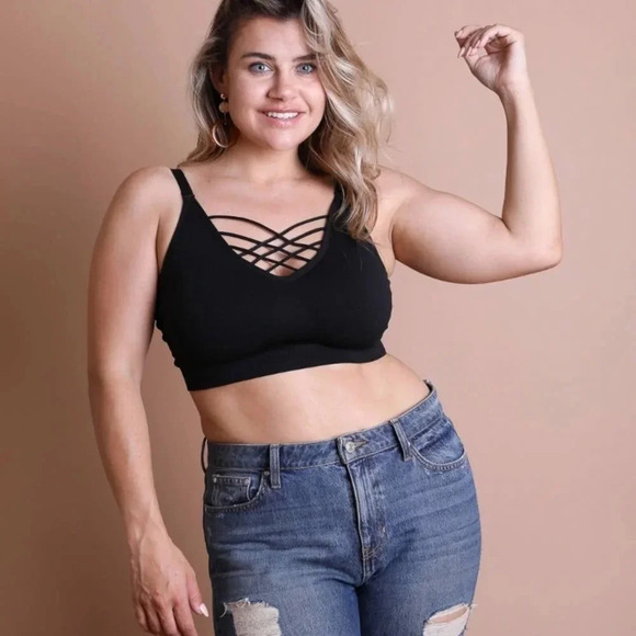 SALE Interwoven Strappy Bralette Plus Size - Picture 2 of 4